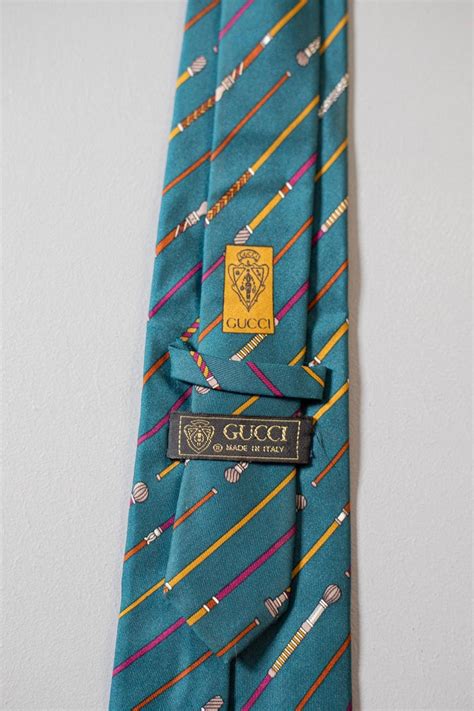 vintage gucci tie.